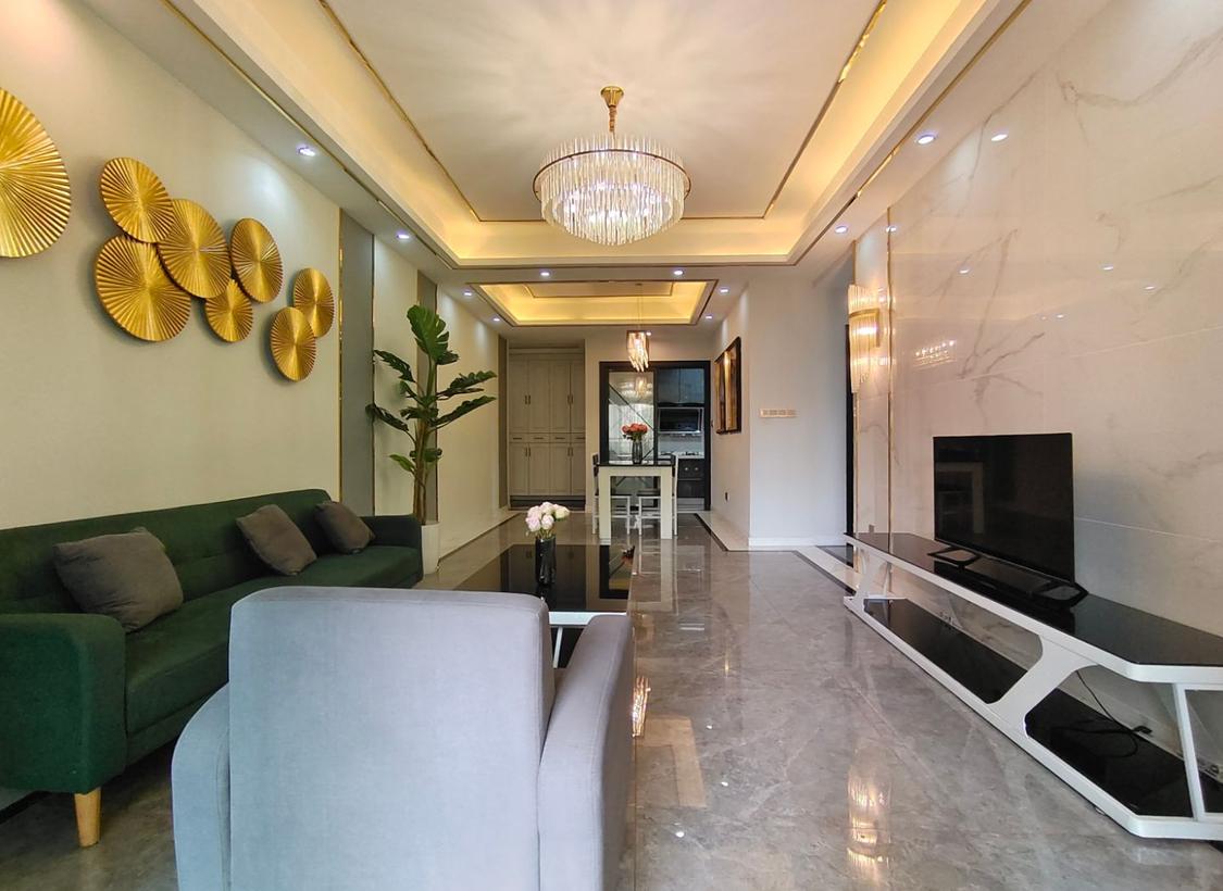 整租·融创凡尔赛(领馆四期)