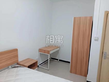 朝阳健翔桥合租 华严里3室1厅/13平/高楼层