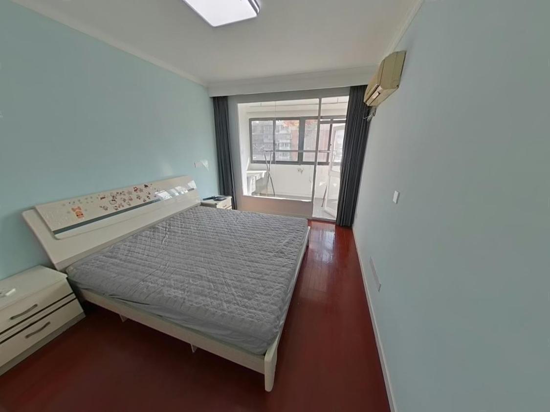 整租·十字街70号