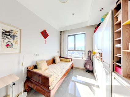 晋源晋阳湖整租 太原万科翡翠公园4室2厅/181平/高楼层