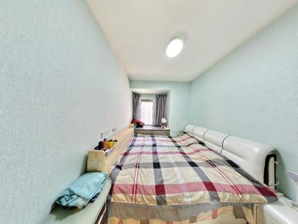 雨花台板桥新城整租 蓝光公园1号4室2厅/125平/中楼层