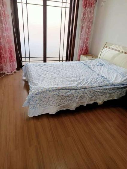 新华合作路整租 合作路发改委宿舍3室3厅/126平/高楼层