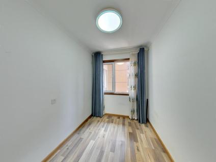 雁塔曲江城市运动公园整租 保利曲江春天里3室2厅/99平/低楼层