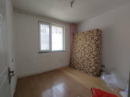 城阳棘洪滩整租 棘洪滩港北小区2室1厅/83平/低楼层