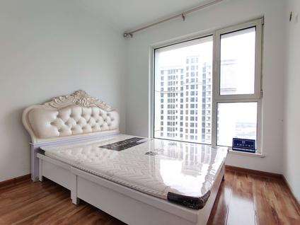 黄岛隐珠整租 K2海棠湾(一二期)2室1厅/81平/高楼层