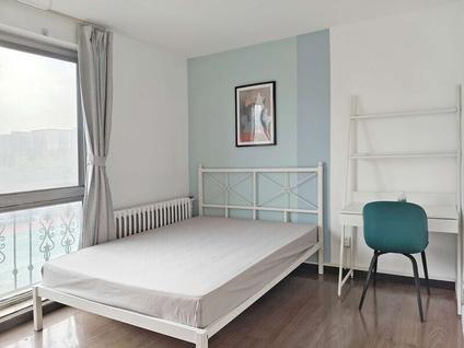 大兴枣园合租 兴华园3室1厅/12平/中楼层