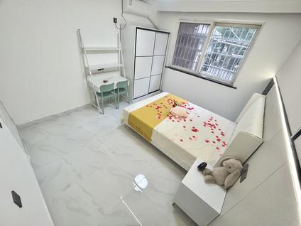 浦东北蔡合租 虞泽苑1室0厅/50平/低楼层