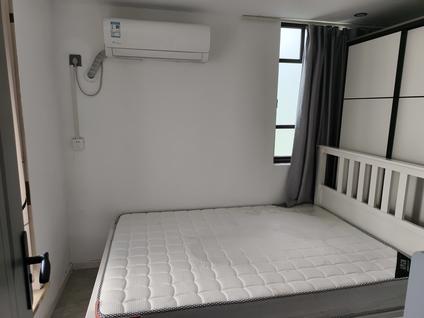 嘉定黄渡合租 莱茵郡1室0厅/80平/中楼层