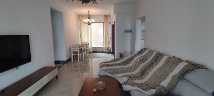 江海外海整租 财富海景3室2厅/90平/高楼层