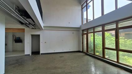 长清长清整租 鲁商御龙湾4室2厅/361平/低楼层