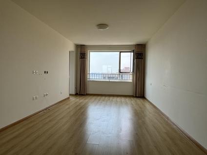 张店博物馆整租 新东升福园3室2厅/140平/高楼层