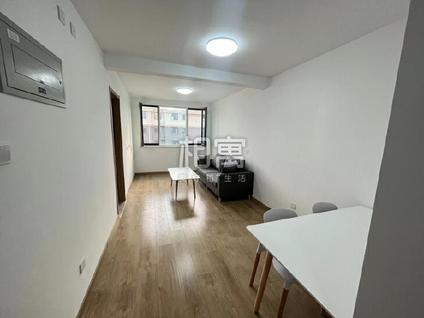 海淀香山东整租 东冉新村1室1厅/55平/高楼层