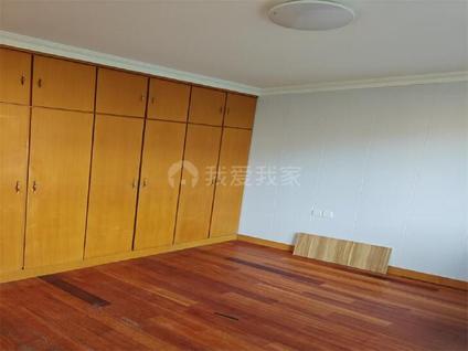 浦东三林整租 上南兰庭苑3室1厅/145平/高楼层