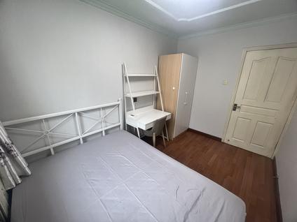 丰台新宫合租 诚苑南里4室1厅/346平/中楼层