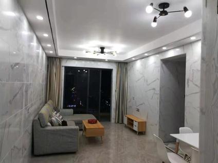 江城江城整租 泓景苑2室2厅/70平/高楼层