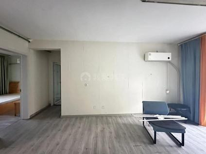 雨花台板桥新城整租 金域华府3室2厅/96平/低楼层