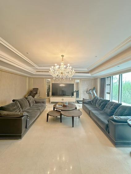 朝阳三元桥整租 合生霄云路8号4室2厅/450平/低楼层