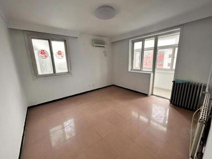 房山城关整租 南沿里1室1厅/54平/高楼层