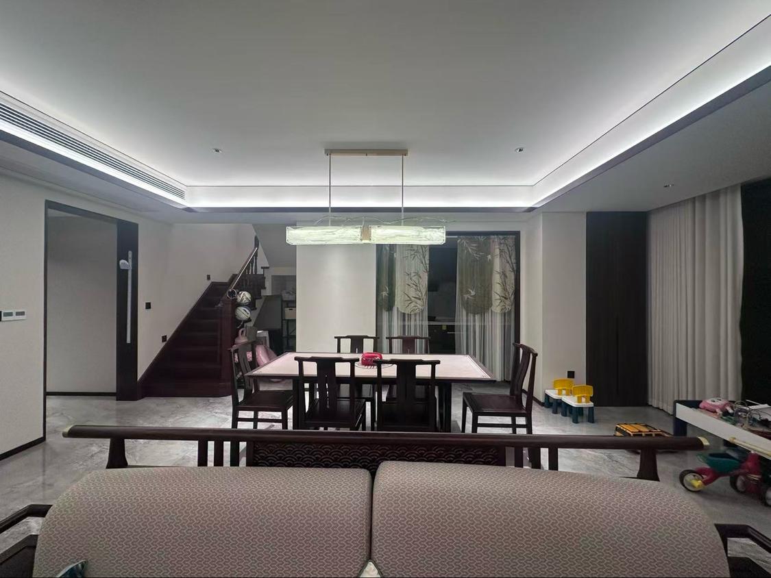 整租·曲水风和石上