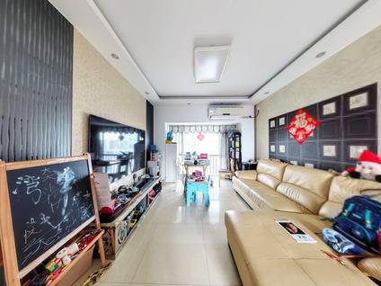 宝安西乡整租 碧海富通城(四期)3室2厅/88平/高楼层