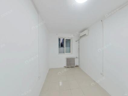 西城六铺炕整租 大井胡同小区2室1厅/51平/低楼层