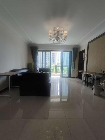 观山湖新世界整租 恒大新世界御湖4室2厅/176平/低楼层