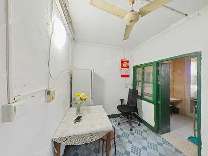 雨花台能仁里整租 雨花新村(三村)2室1厅/52平/高楼层