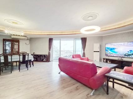 海珠江南大道北整租 中海名都4室2厅/230平/高楼层