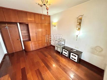 拱墅文晖整租 光辉岁月公寓3室2厅/138平/中楼层