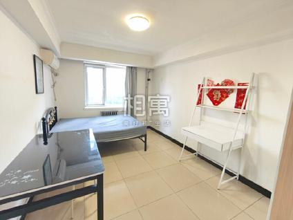 海淀上地合租 马连洼北路1号院3室1厅/12平/低楼层