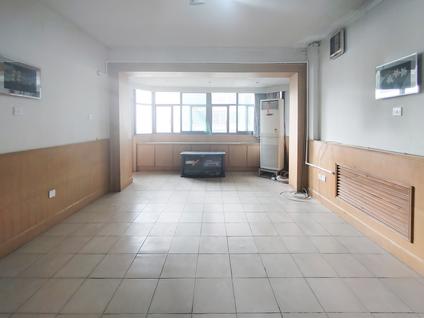 七里河建工局整租 电力多经局小区4室1厅/105平/高楼层