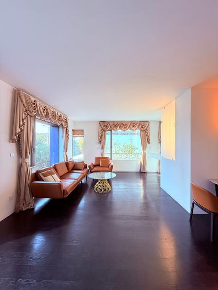 东城东直门外整租 当代MOMA3室2厅/185平/中楼层