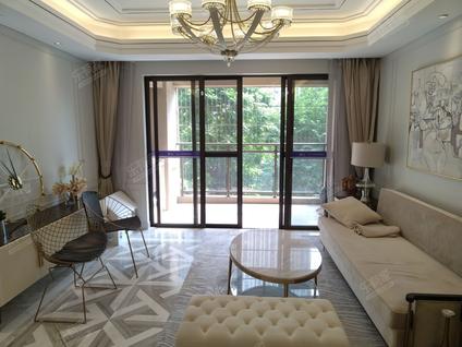 蓬江滨江新区整租 美的公园天下4室2厅/141平/低楼层