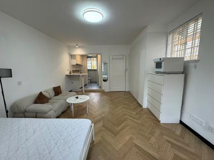 静安静安寺整租 富民新邨1室0厅/45平/中楼层