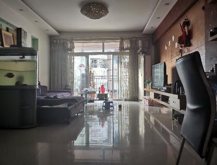 渝北龙溪镇整租 路华苑3室2厅/128平/低楼层