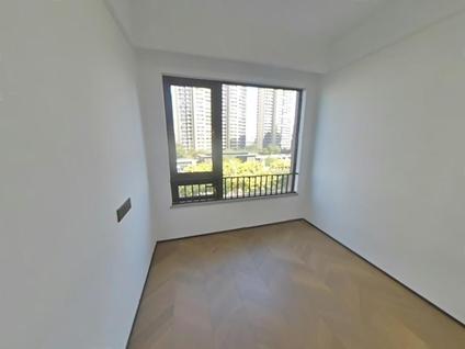 湖里五缘湾南区整租 建发五缘映月4室2厅/139平/低楼层