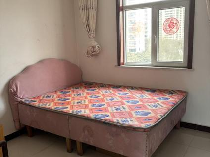 华龙华龙整租 绿城花园2室1厅/90平/低楼层