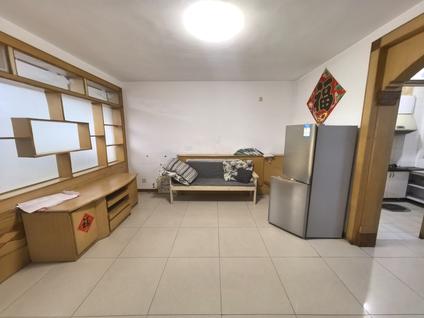 黄岛灵山卫整租 观海华庭(西区)2室2厅/87平/顶层