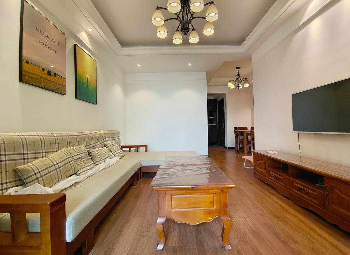 整租·融创凡尔赛(领馆四期)