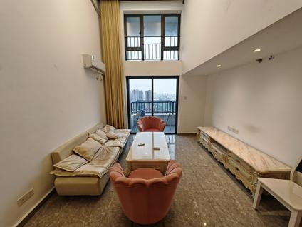 新会枢纽新城整租 富力南湖壹品2室2厅/55平/高楼层