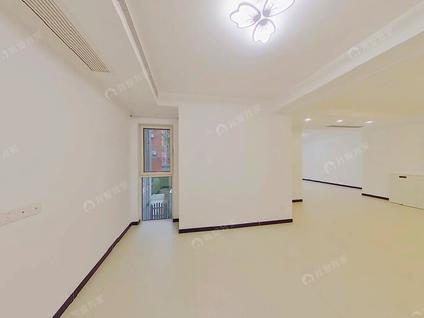 西城金融街整租 西城晶华3室2厅/152平/低楼层