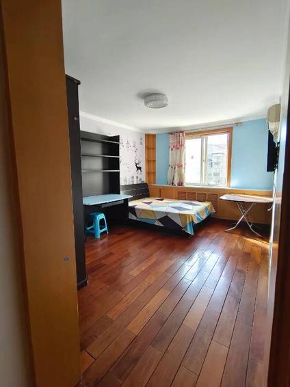 昌平天通苑合租 天通苑(北一区)3室1厅/145平/中楼层