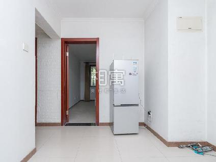 丰台玉泉营合租 鸿业兴园(一区)3室1厅/15平/低楼层