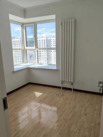 城西海湖新区整租 海宏一号A区2室1厅/79平/高楼层