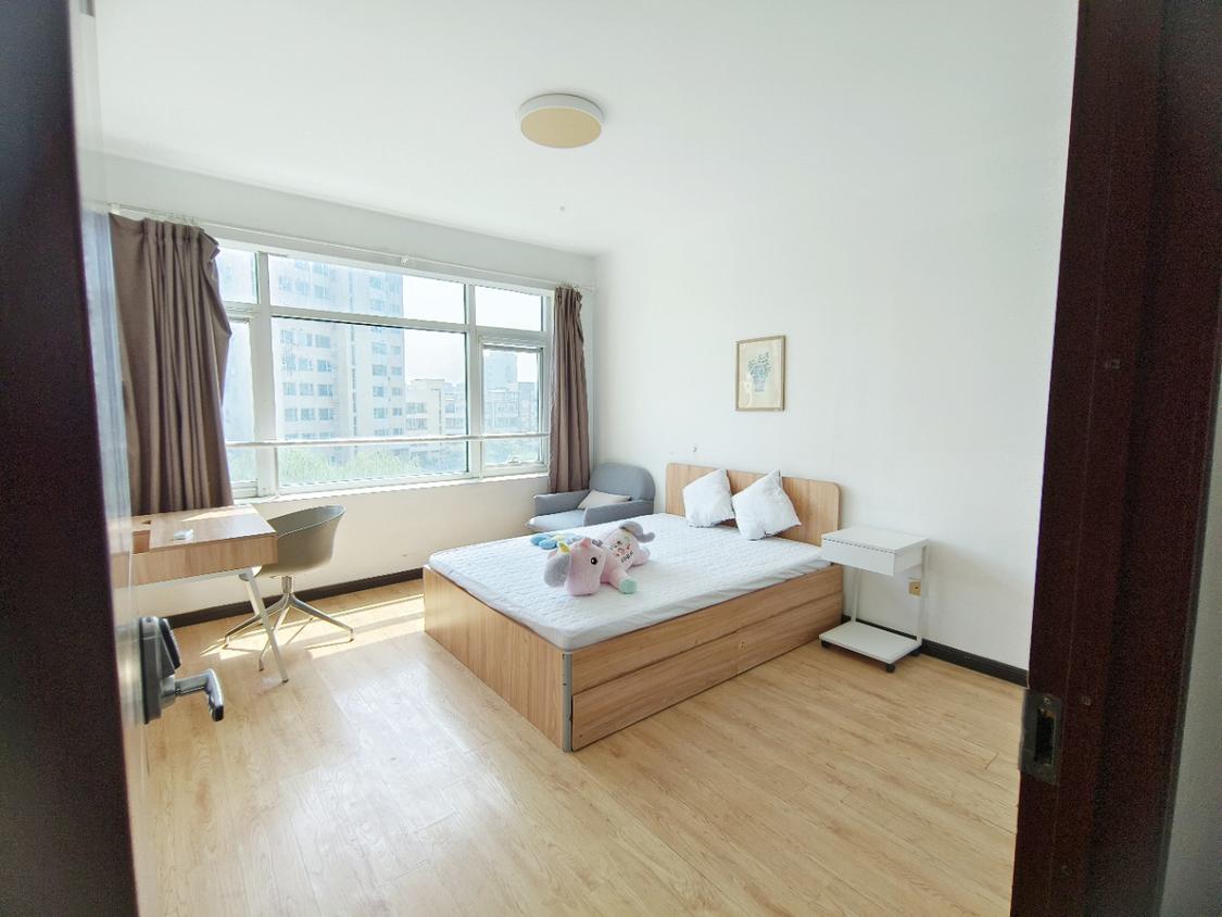 合租·天际万象高尔夫花园