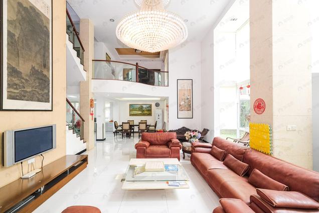 北京南北7室4厅山姆小镇7室4厅 | 680.76㎡ | 南 北 | 山姆小镇低楼层/共1层