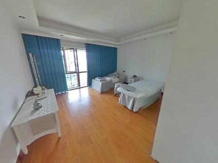 龙岗横岗整租 振业城4室2厅/342平/中楼层