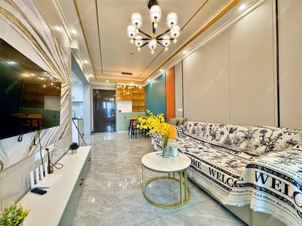 金湾航空新城整租 华发中央公园2室2厅/69平/中楼层