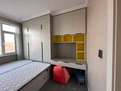 北京成山御苑3室2厅123平低楼层/共18层