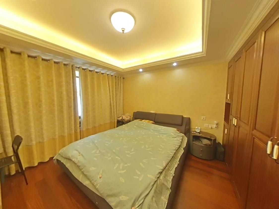 整租·曲江华著中城